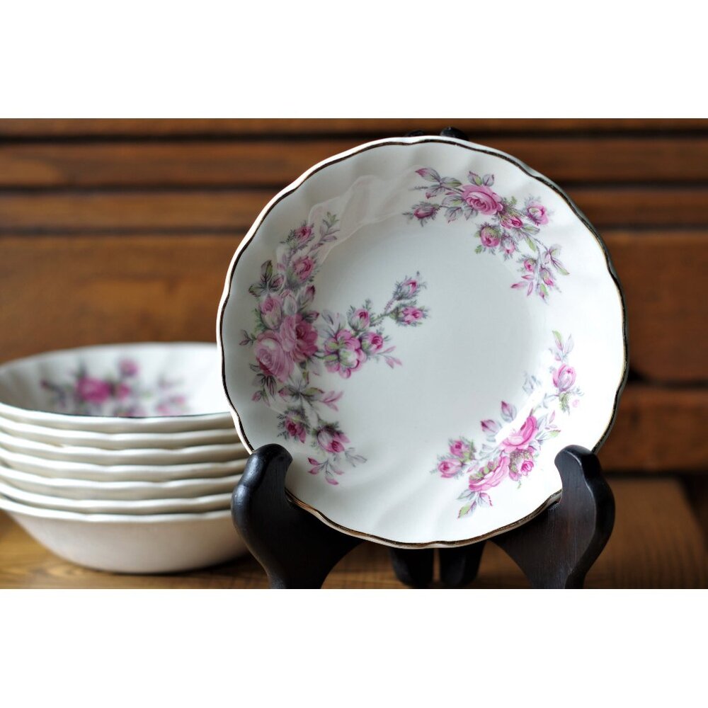 Set of 4 Dessert Bowls Fruit Dishes Gold Trim Berry Bowls, Pink Moss Roses